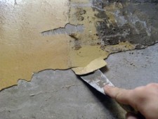 Очистка стены от краски